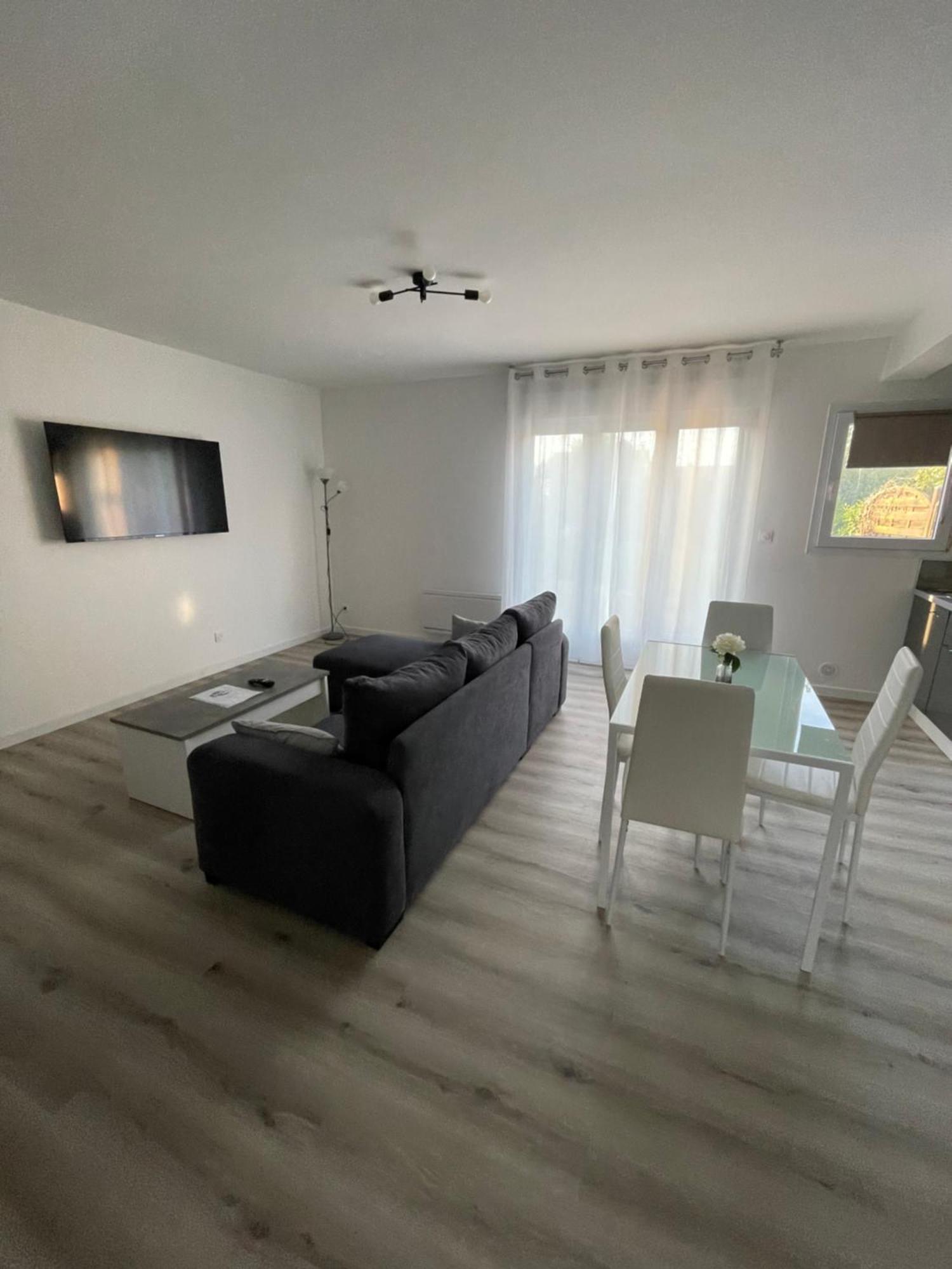 Maison Detente De 100 M2 Uniquement Couple-Famille-Travailleurs Villeparisis Extérieur photo